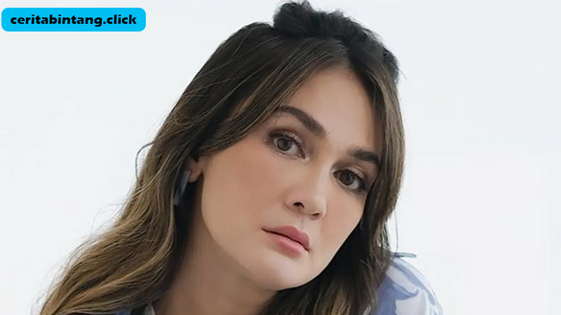 Luna Maya Menguak Jejak Karier dan Kepribadian Ikonik